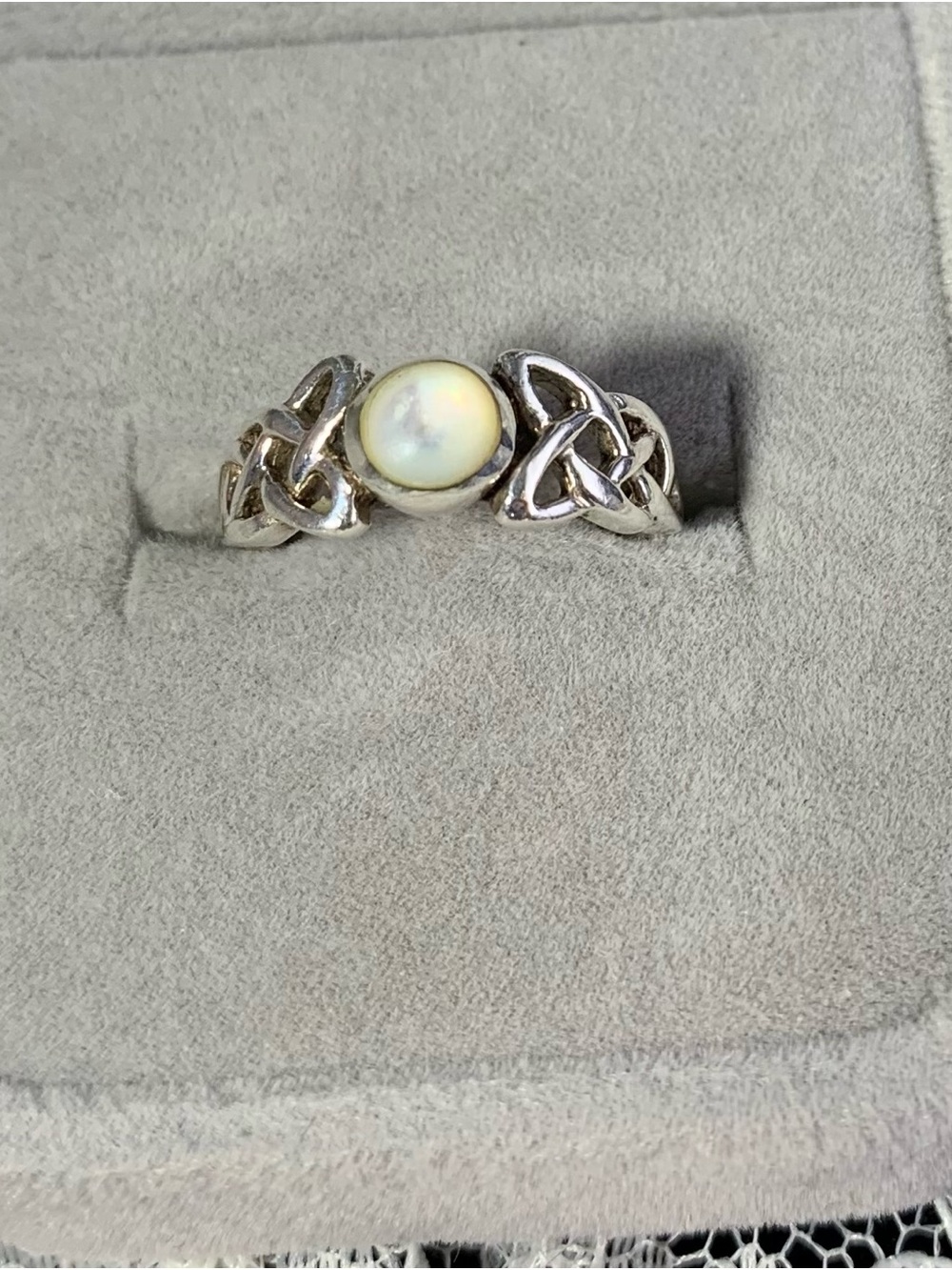 Vintage Sterling Celtic Knot Ring with White Mother-of-Pearl Center